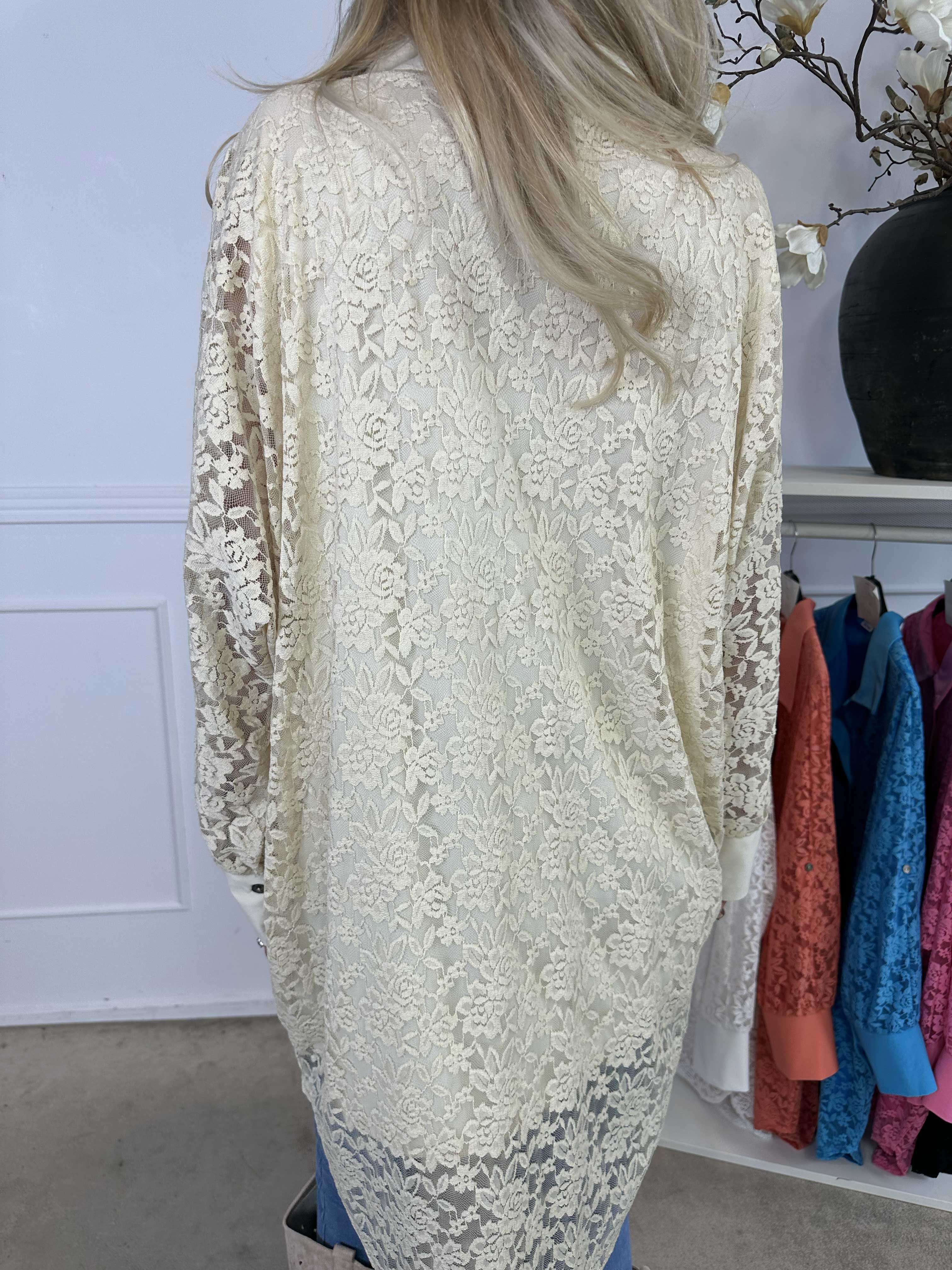 Katherine - Söt spetsskjorta